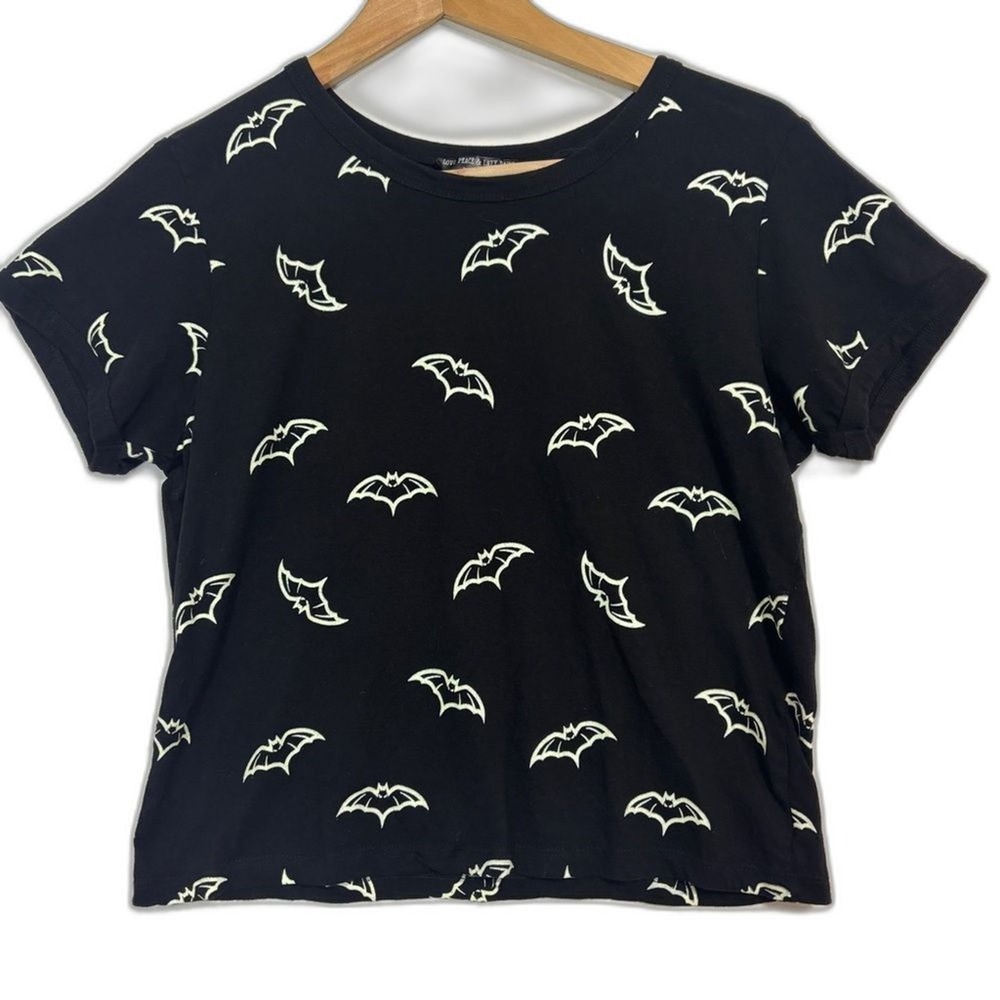 Glow In The Dark‎ Bat Tee Women M Black Goth Spooky Witchy Halloween Party Emo